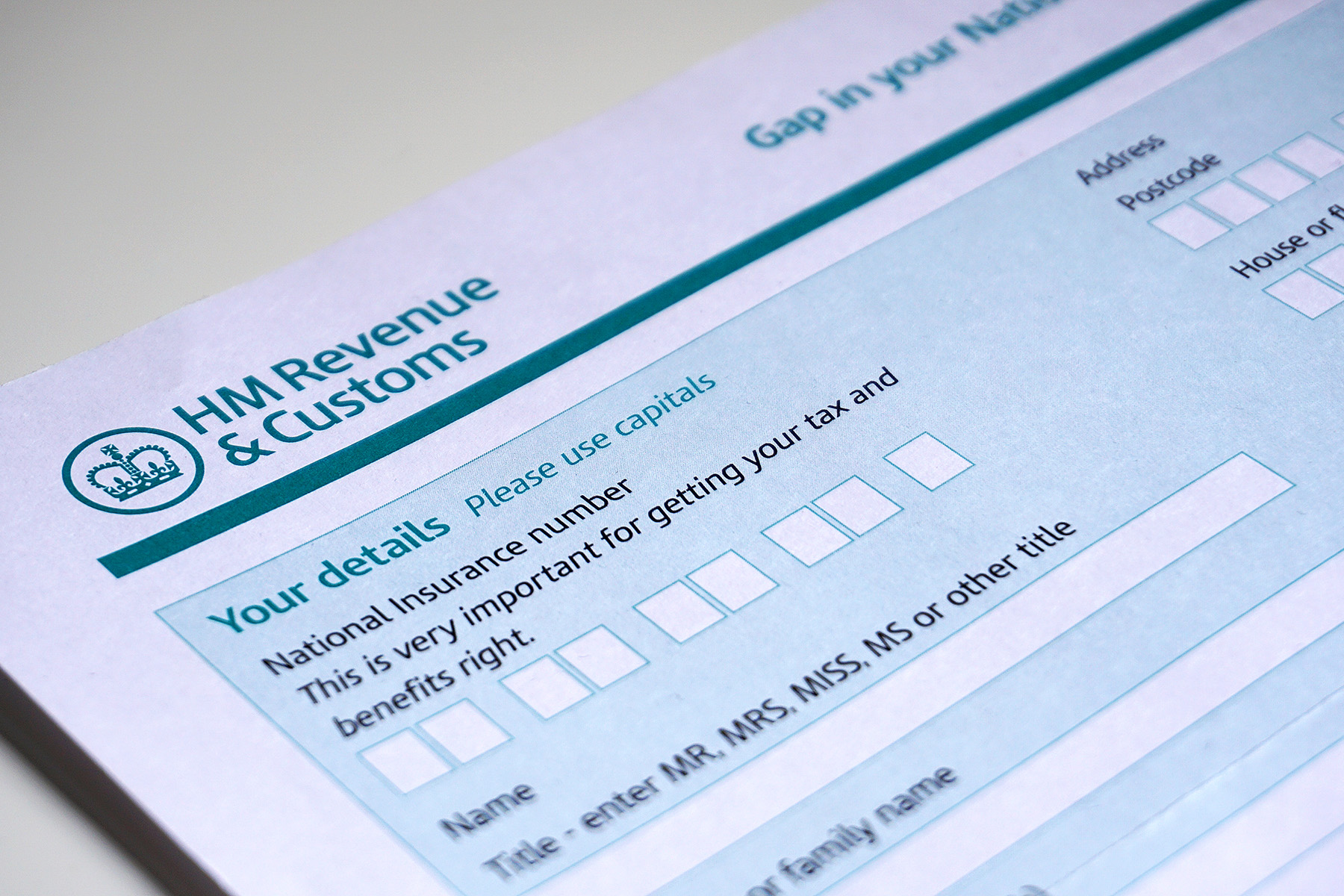 How to File a U.S. Tax Return if You Are Living in the UK 